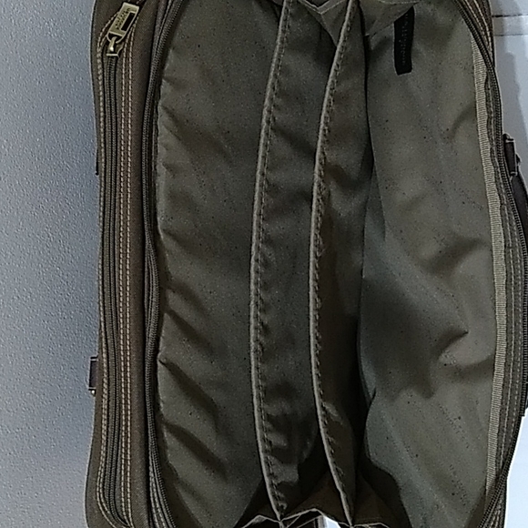 U. S. Luggage New York Briefcase Bag - Picture 3 of 6